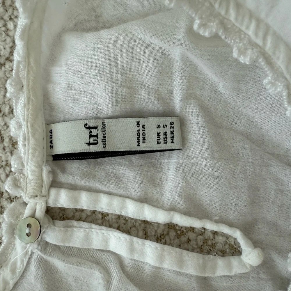 Zara White Eyelet Ruffle Top - Picture 8 of 10